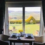 Yorecroft 4*